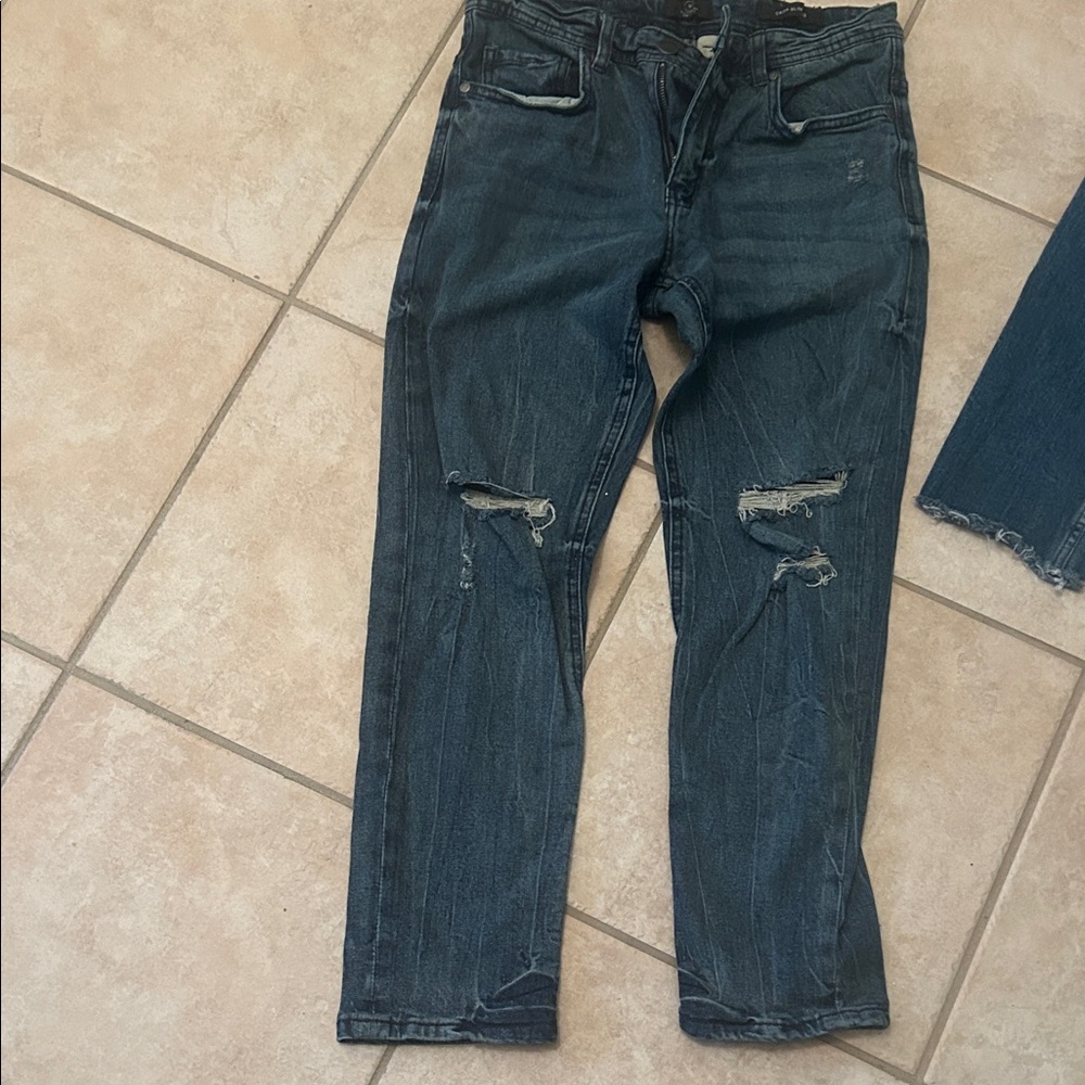 Men's Distressed Blue Jeans